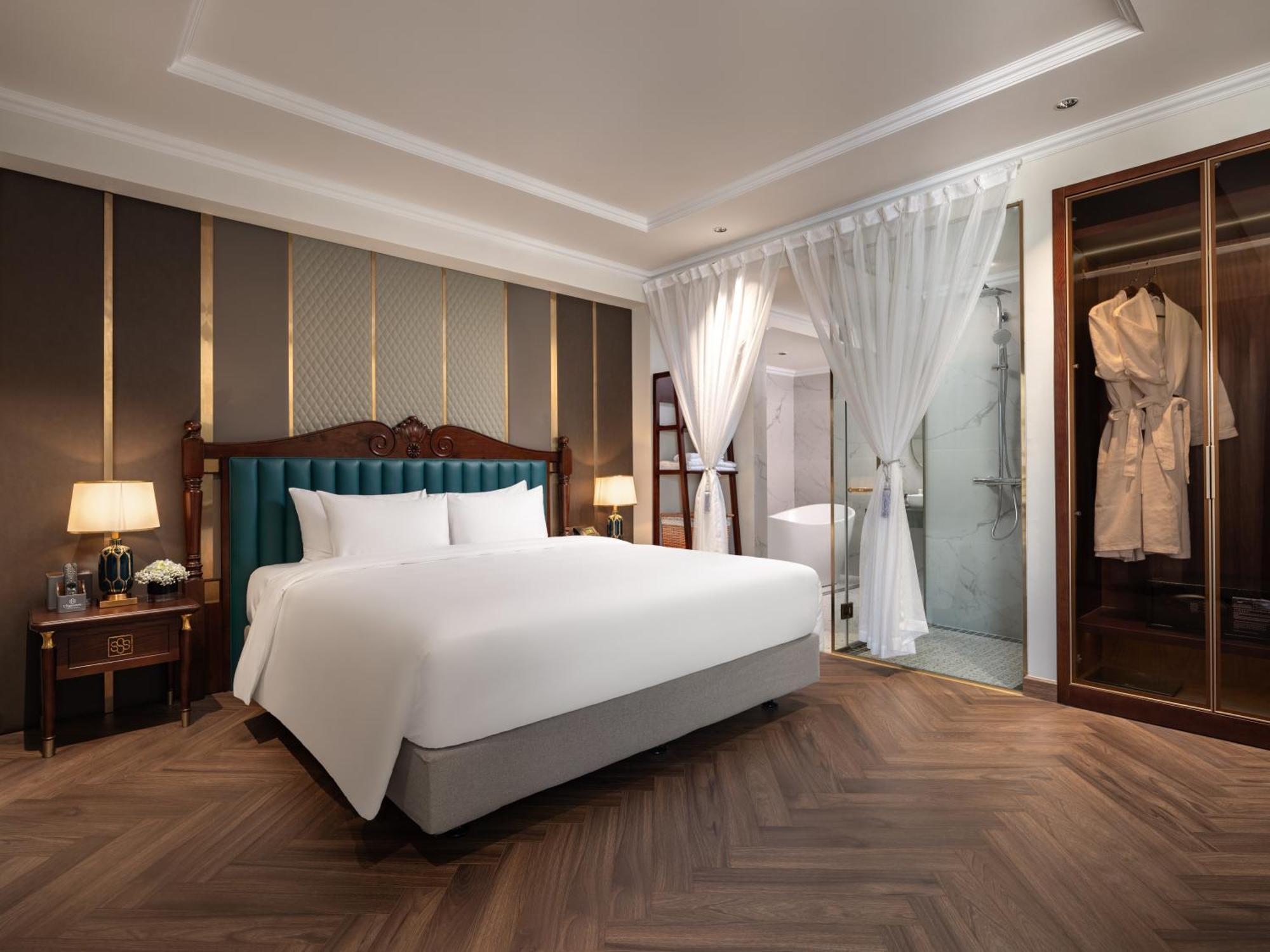 L'signature & Hotel Hanoï