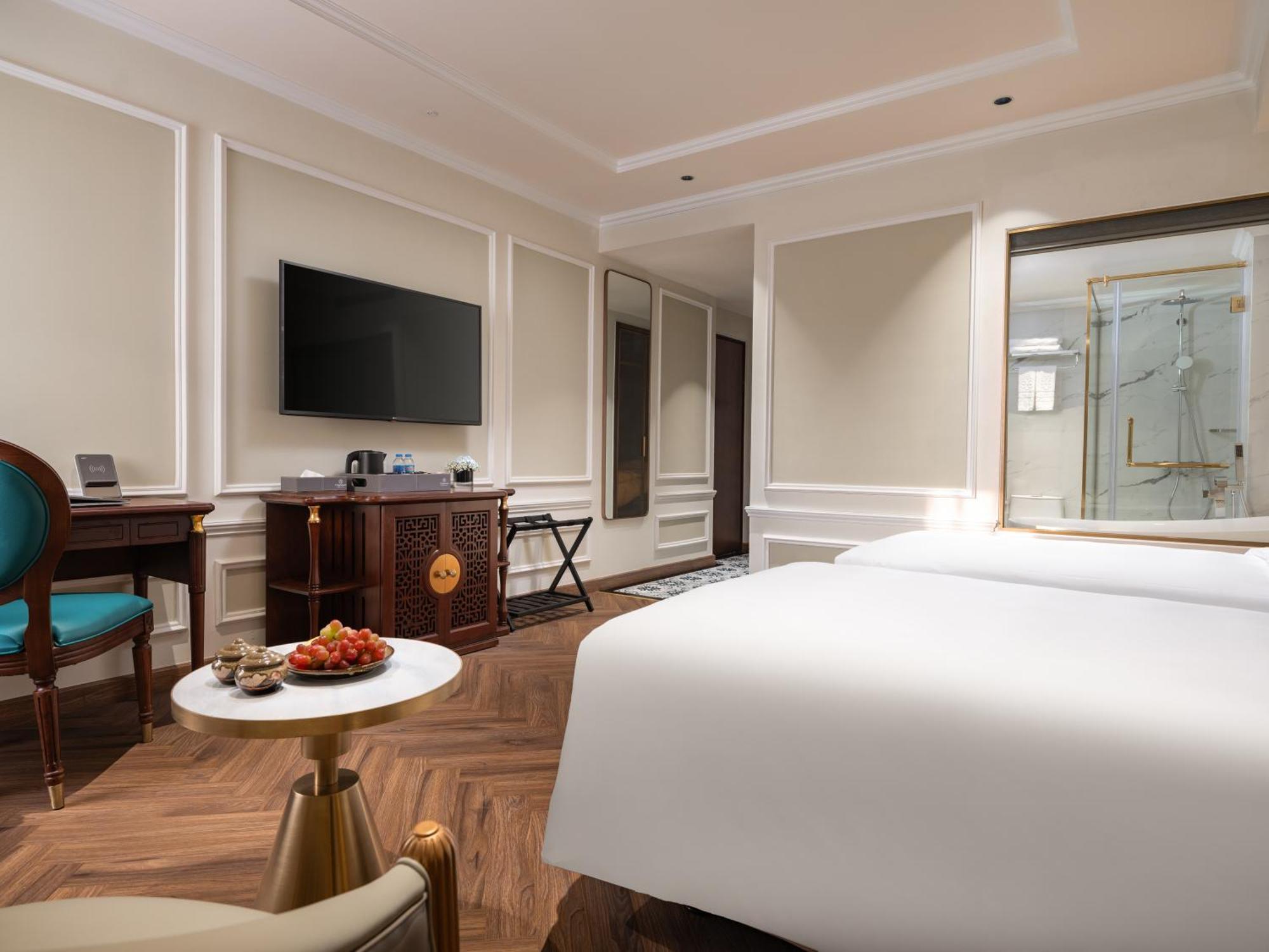 L'signature & Hotel Hanoï