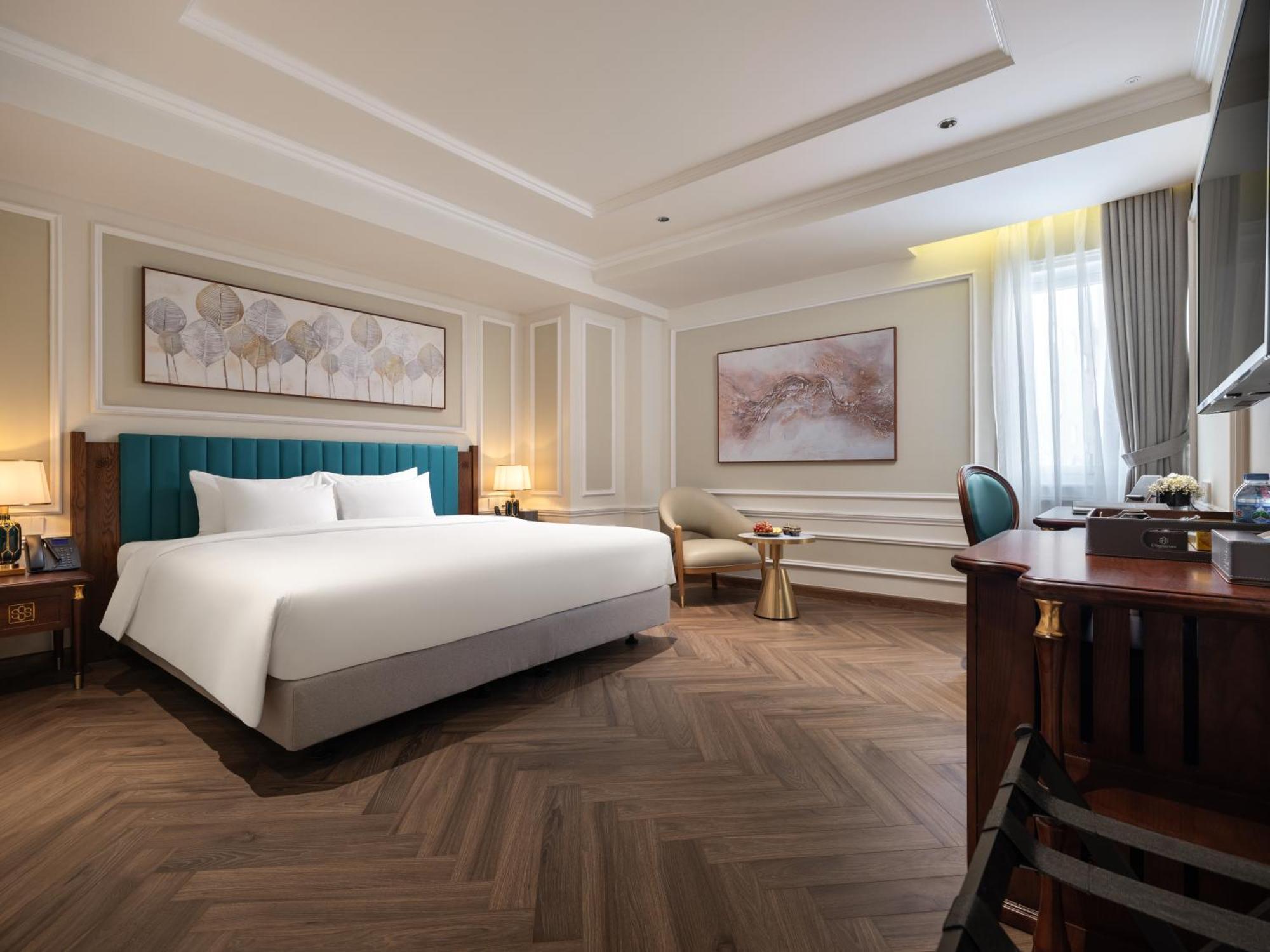 L'signature & Hotel Hanoï